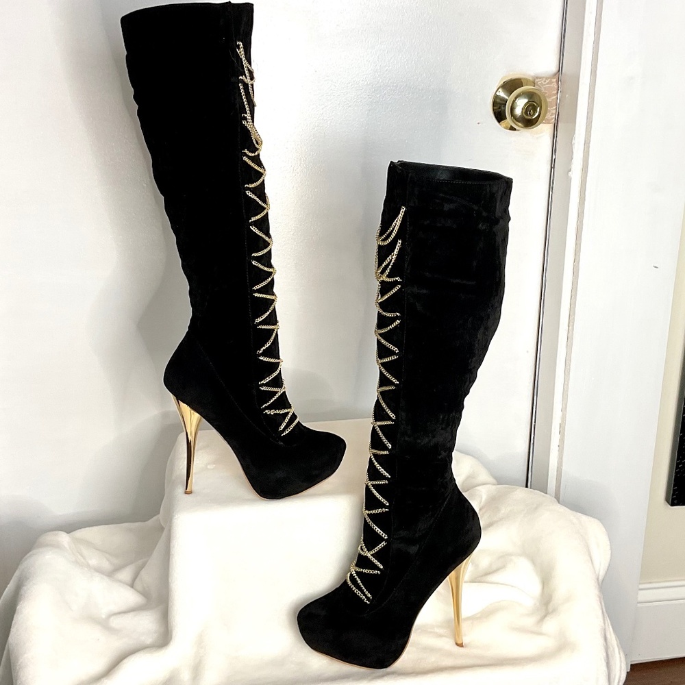 Black Scene Weaver Velvet Lucille Knee High Lace Up Boots Gold Chain Size 6